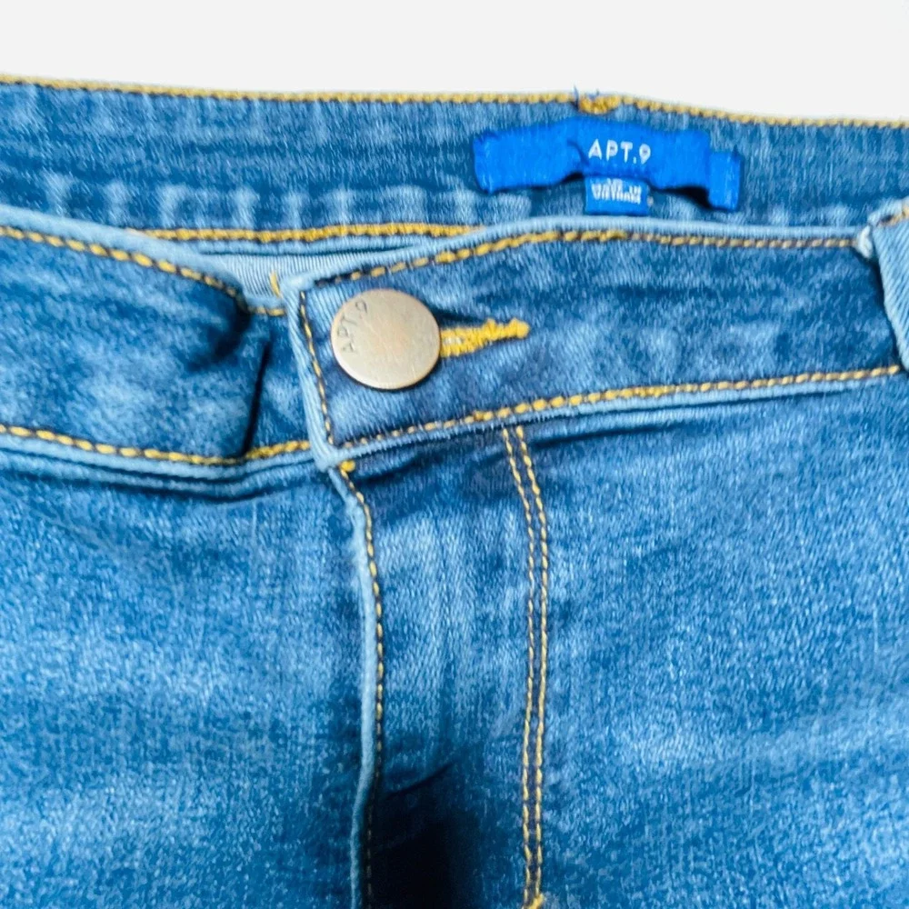 Apt 9 Bermuda Shorts Womens 18 Light Wash Stretch Denim Cuffed Plus Size 18
